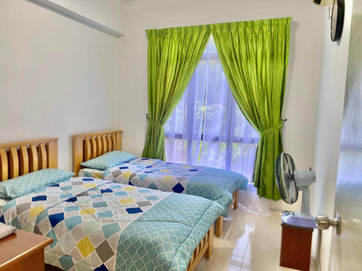 Marina Cove, Lumut Apartment Exterior photo