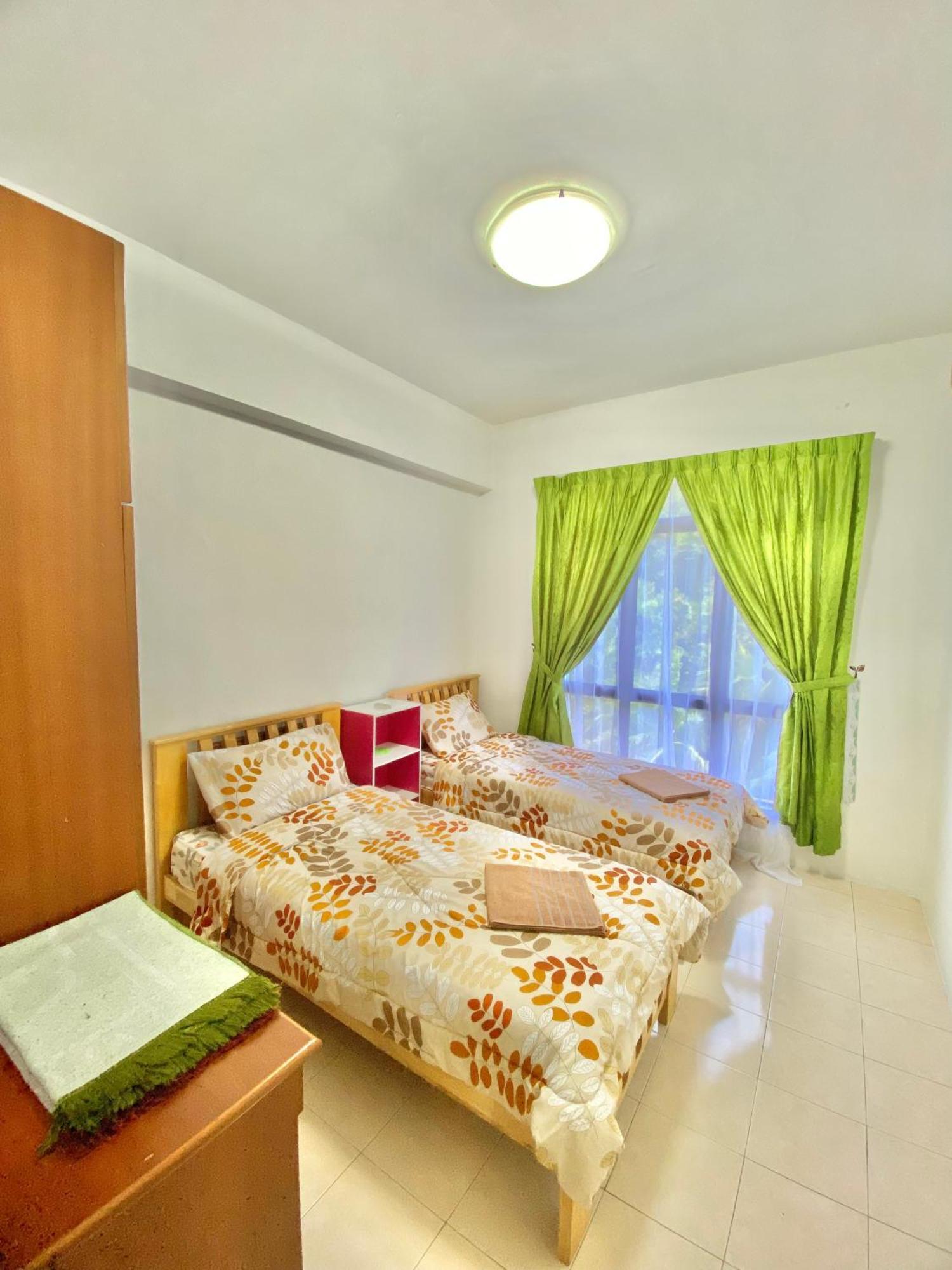Marina Cove, Lumut Apartment Exterior photo